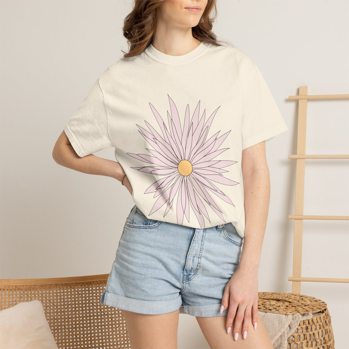 Pink Daisy Graphic T-Shirt
