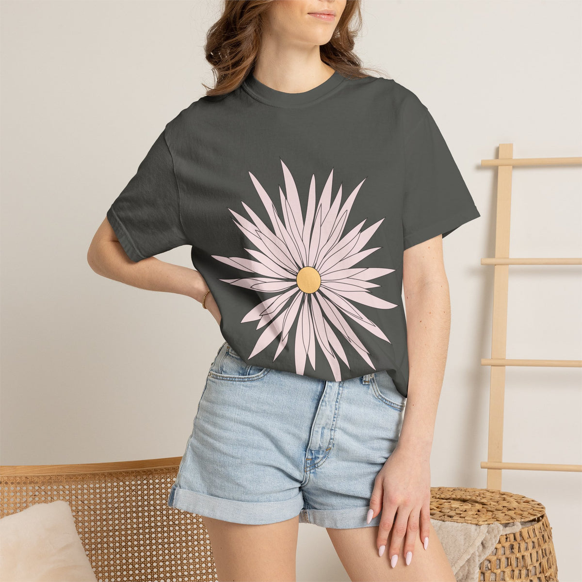 Pink Daisy Graphic T-Shirt