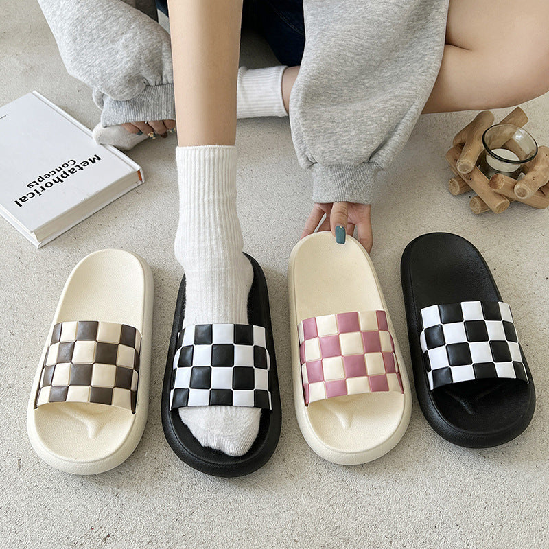 New Black And White Checkerboard Slippers Female Couple Slippers Home Bathroom Bath Soft Bottom Slippers