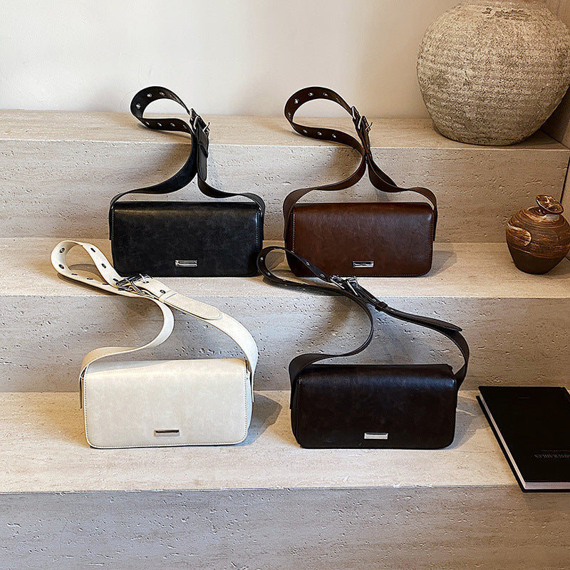 UrbanEase™ – Nylon Baguette Bag