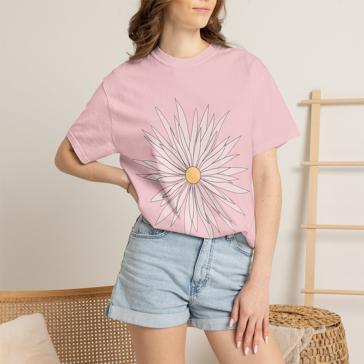 Pink Daisy Graphic T-Shirt