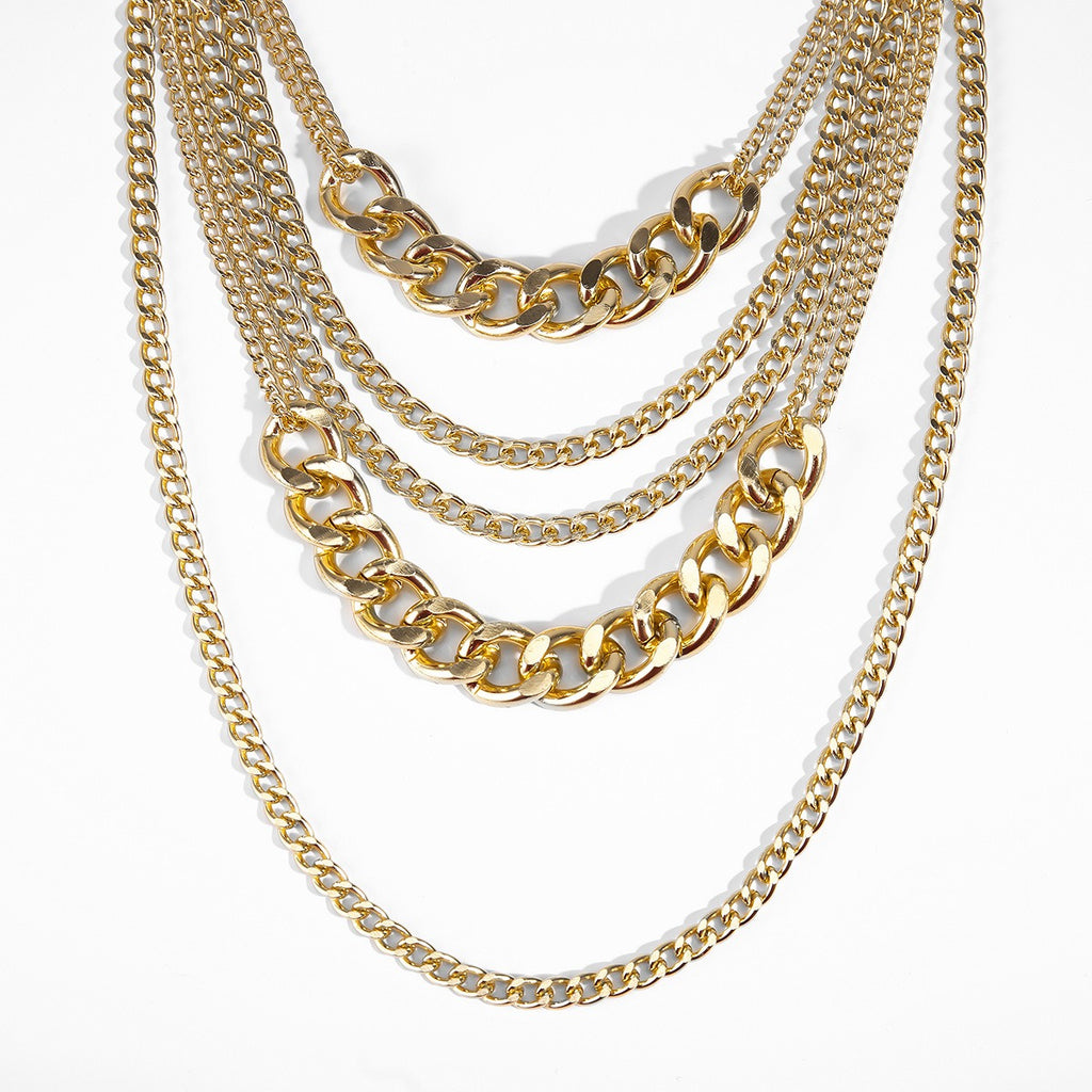 Chunky women's chain necklace