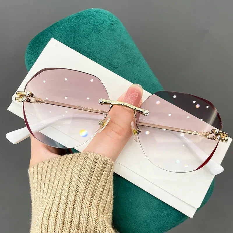 Ultra-lightweight Rimless Polygonal Reading Glasses New Anti-blue Light High-definition Gradient Color Presbyopia Glasses