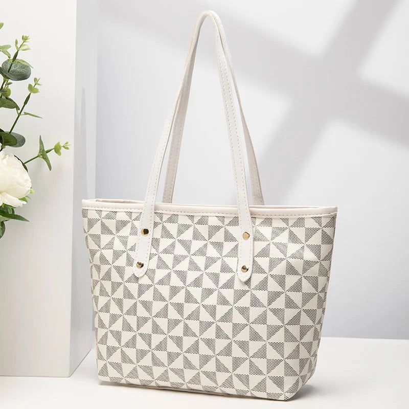 Large Capacity Shoulder Bag Women's PU Leather Handbag for Commuting and Casual Use Versatile Tote Bag