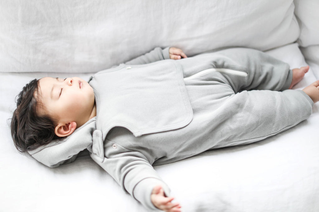 Smart Cuddly Onesie + Bib - Gray