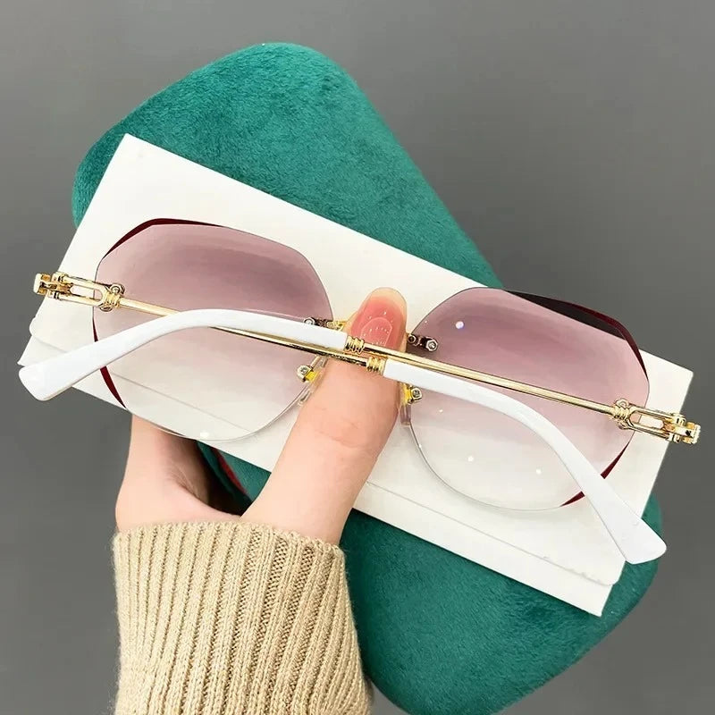 Ultra-lightweight Rimless Polygonal Reading Glasses New Anti-blue Light High-definition Gradient Color Presbyopia Glasses